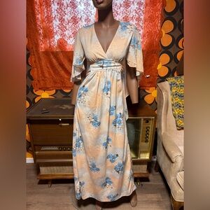 Vintage Nancy G Peach Butterfly Sleeve Floral Maxi Dress!